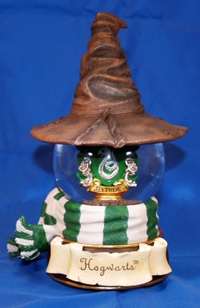 http://www.lifetimecollectibles.com/files/621402/uploaded/Harry%20Potter%20Slitherine%20Hat.jpg